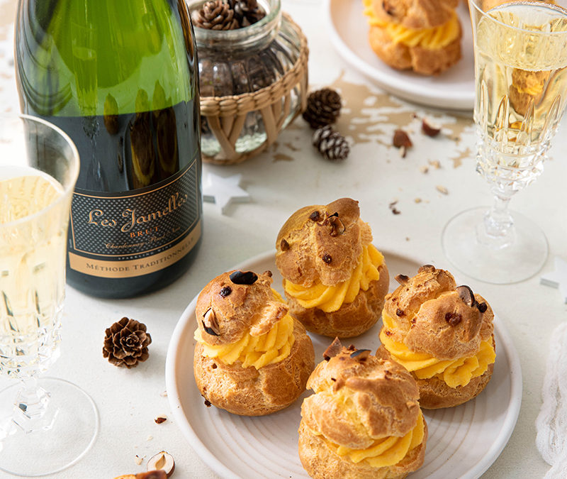 Butternut whipped cream puffs